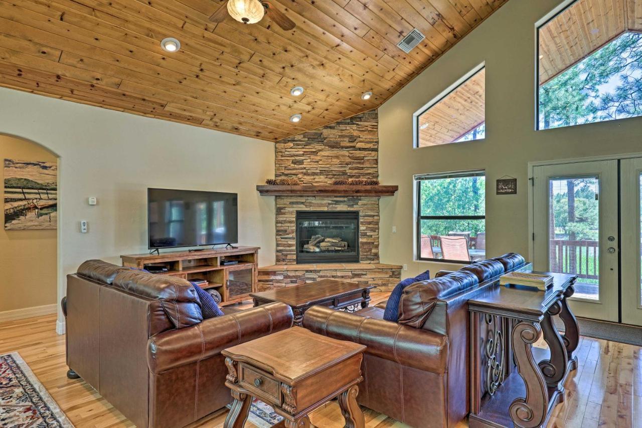 Serene Lakeside Cabin With Decks And Edler Lake Views! Pinetop-Lakeside Exterior photo